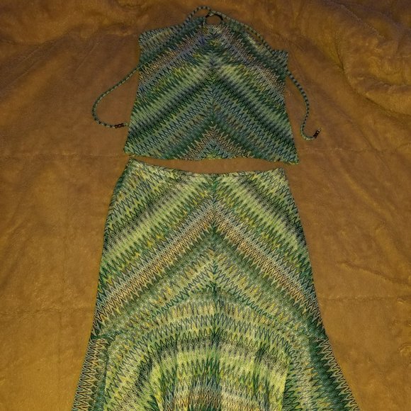 New York & Company Dresses & Skirts - TWO PIECE GREEN SKIRT & TOP SET
